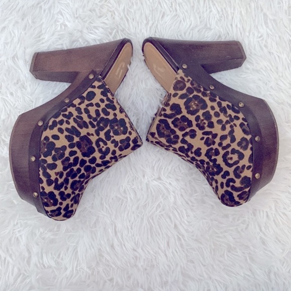 Nwot Report Platform Cheetah Print Clog - image 2